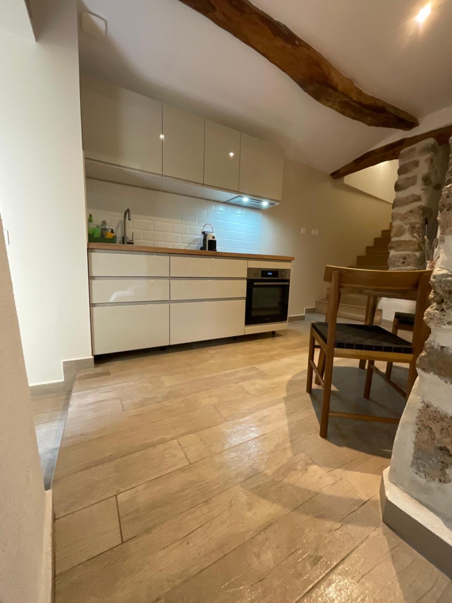 Zofia Appartements - Appartement Avec Cour Privee #1 Moustiers-Sainte-Marie Exterior photo