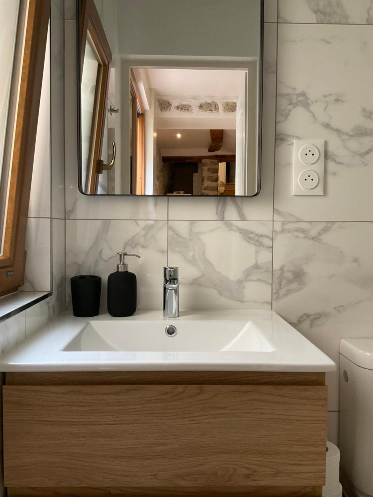 Zofia Appartements - Appartement Avec Cour Privee #1 Moustiers-Sainte-Marie Exterior photo